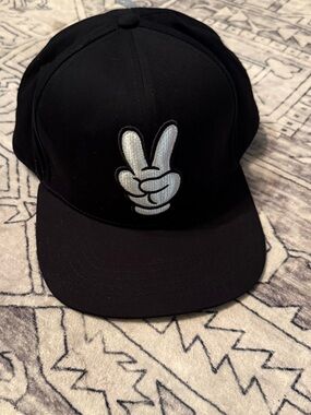 Disney Parks Peace Sign SnapBack Hat Cap Disneyland Black Adult Size NWOT
